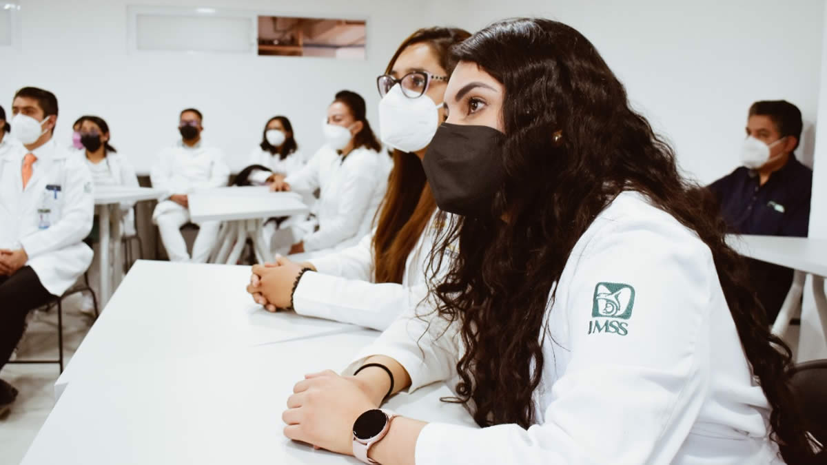 Acondiciona IMSS Puebla 4 aulas para para actividades lúdicas de médicos residentes
