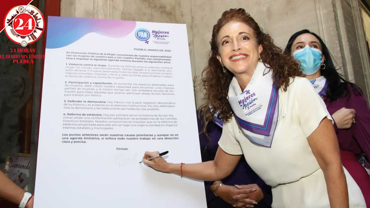 Firma Augusta Díaz de Rivera compromisos en el marco del Día Internacional De la Mujer