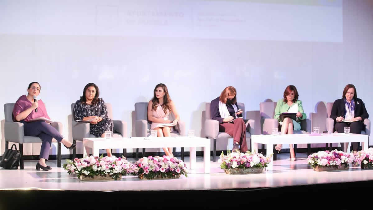 Celebra ayuntamiento panel “Igualdad de género hoy para un mañana sostenible”