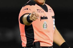 Foto: Twitter/ @VladimirGarciaG | ¡Qué raro síntoma! Fingiendo Covid un árbitro de la liga MX faltó para hacerse liposucción