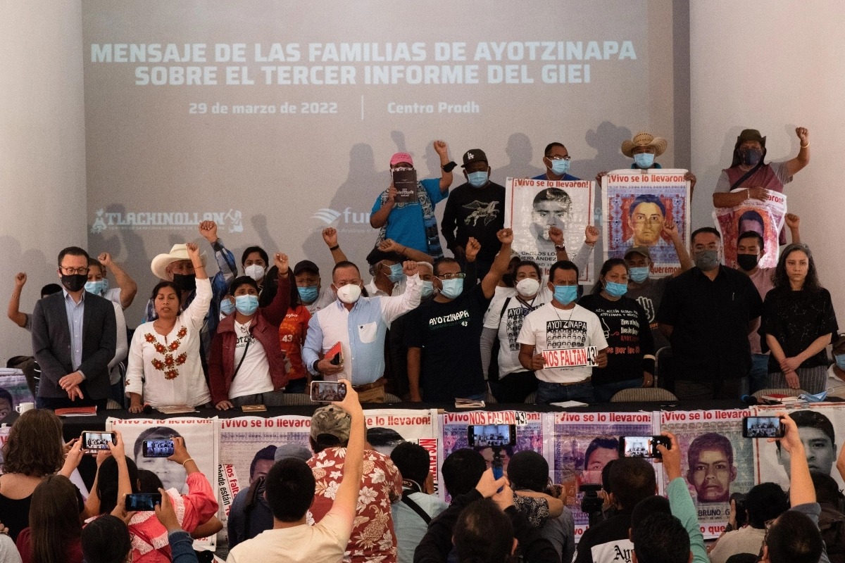 Se podrían reactivar órdenes de aprehensión por el Caso Ayotzinapa AMLO