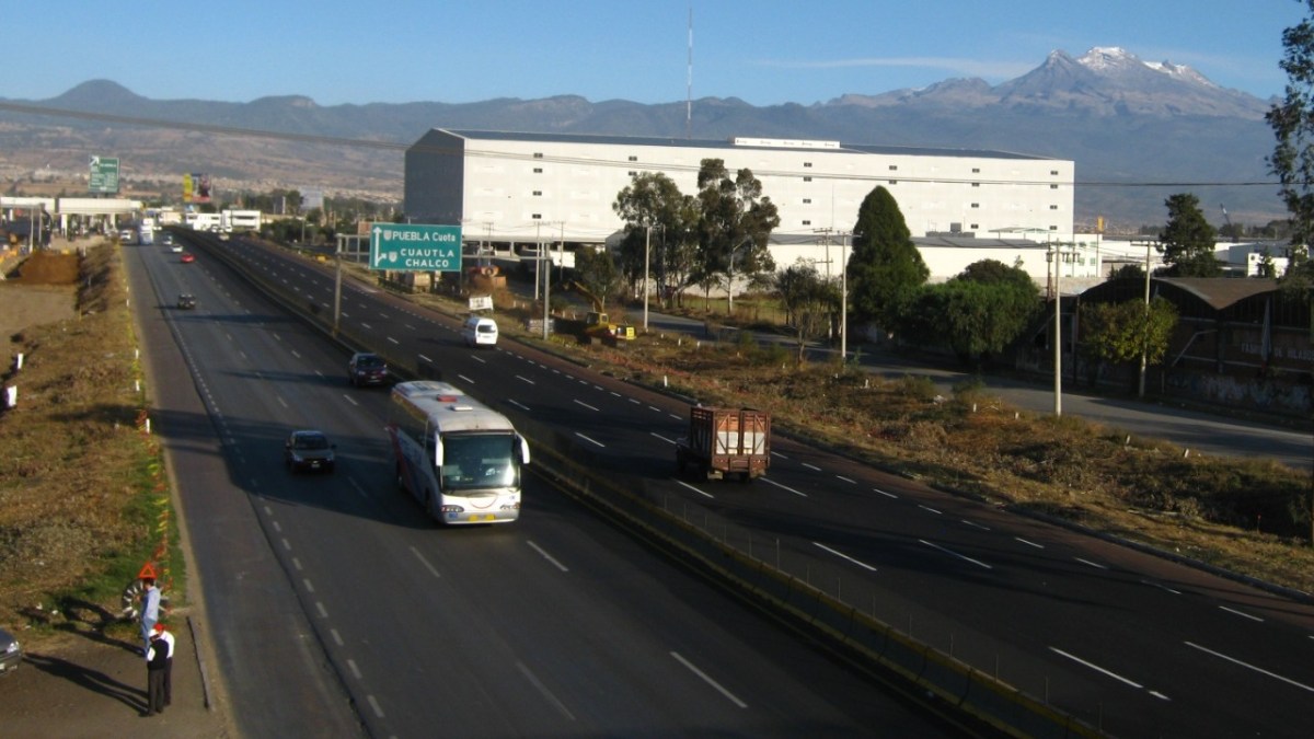 Autopista México-Puebla