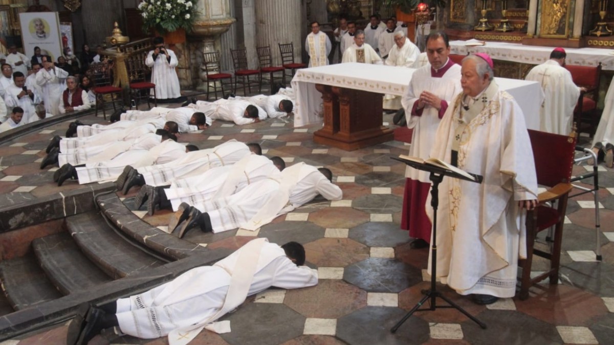 Arzobispo Puebla /Ordenación de sacerdotes
