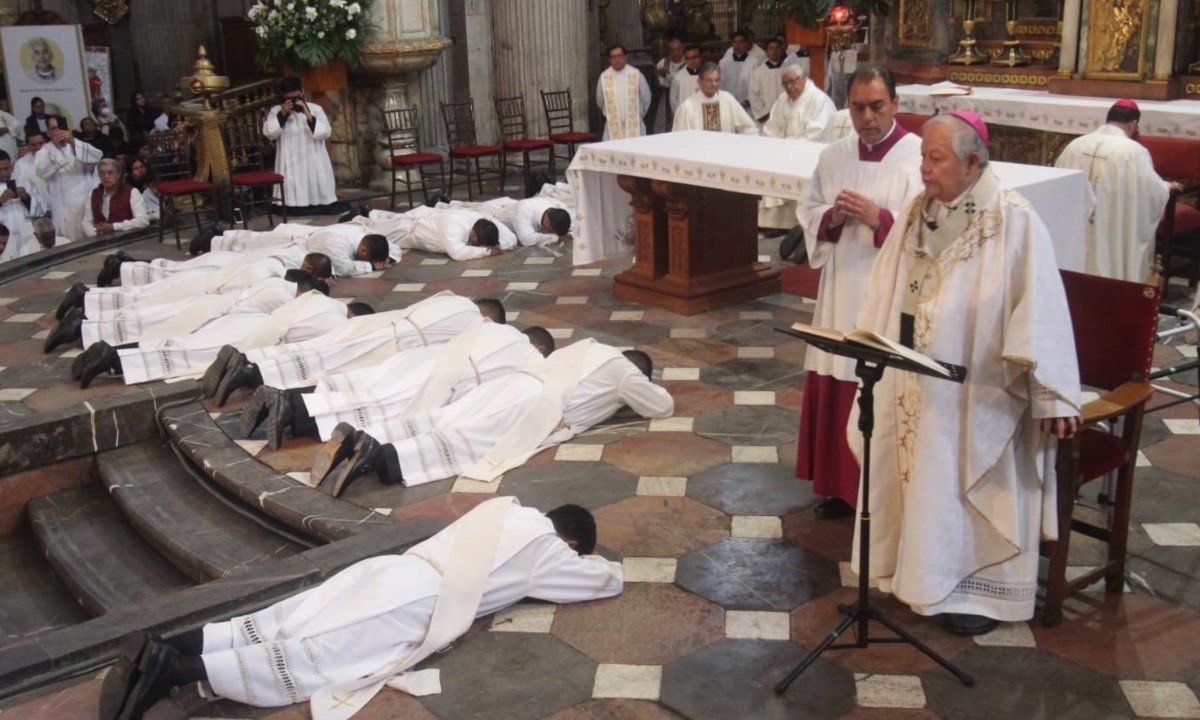 Arzobispo Puebla /Ordenación de sacerdotes
