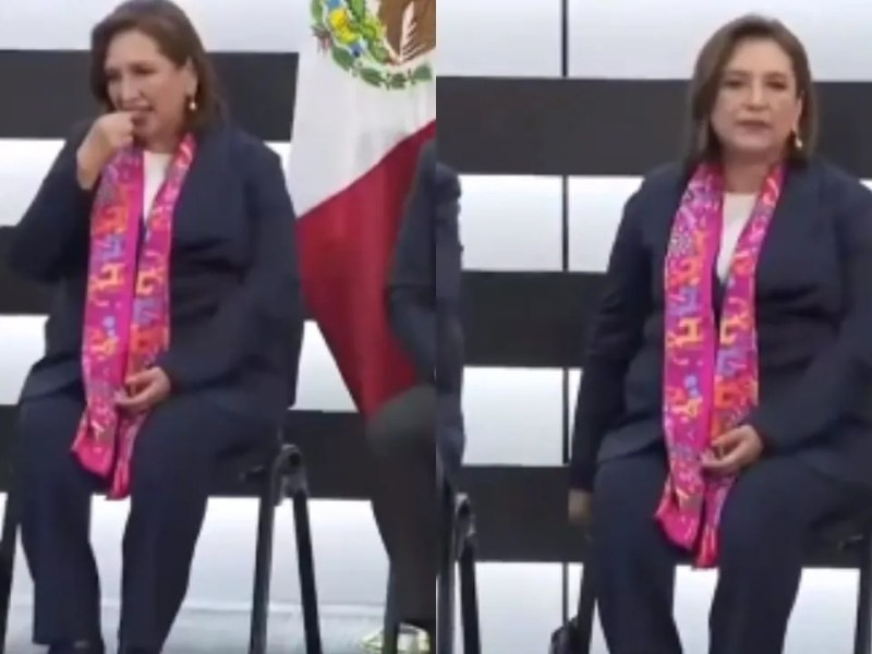 VIDEO: Captan a Xóchitl Gálvez pegando un supuesto chicle debajo de una silla