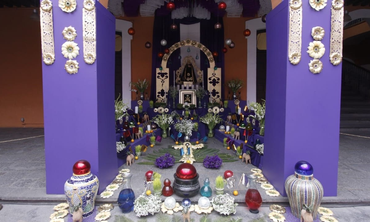 Altar de Dolores en la Casa de Cultura