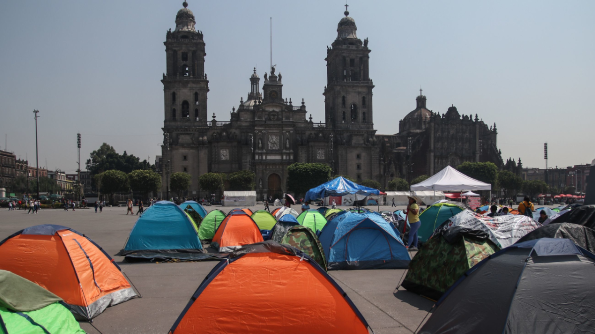 Foto: Cuartoscuro. El dirigente de la Sección 9 Ciudad de México refirió que el Presidente reconoció que su movilización es válida y que les reiteró que no habrá ningún tipo de represión.