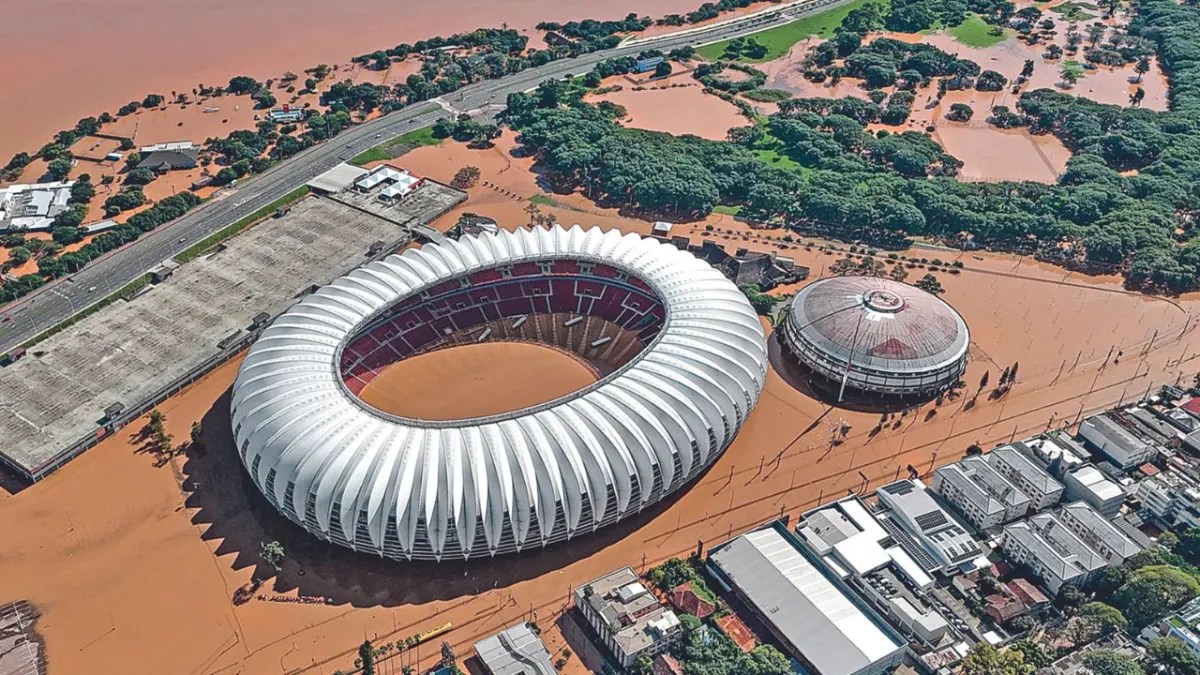 Foto: AFP | EMERGENCIA. El Estadio Beira-Río del equipo de fútbol Internacional en Porto Alegre, mostraba ayer la magnitud de las inundaciones tras las lluvias sin precedentes que golpearon a Río Grande del Sur.