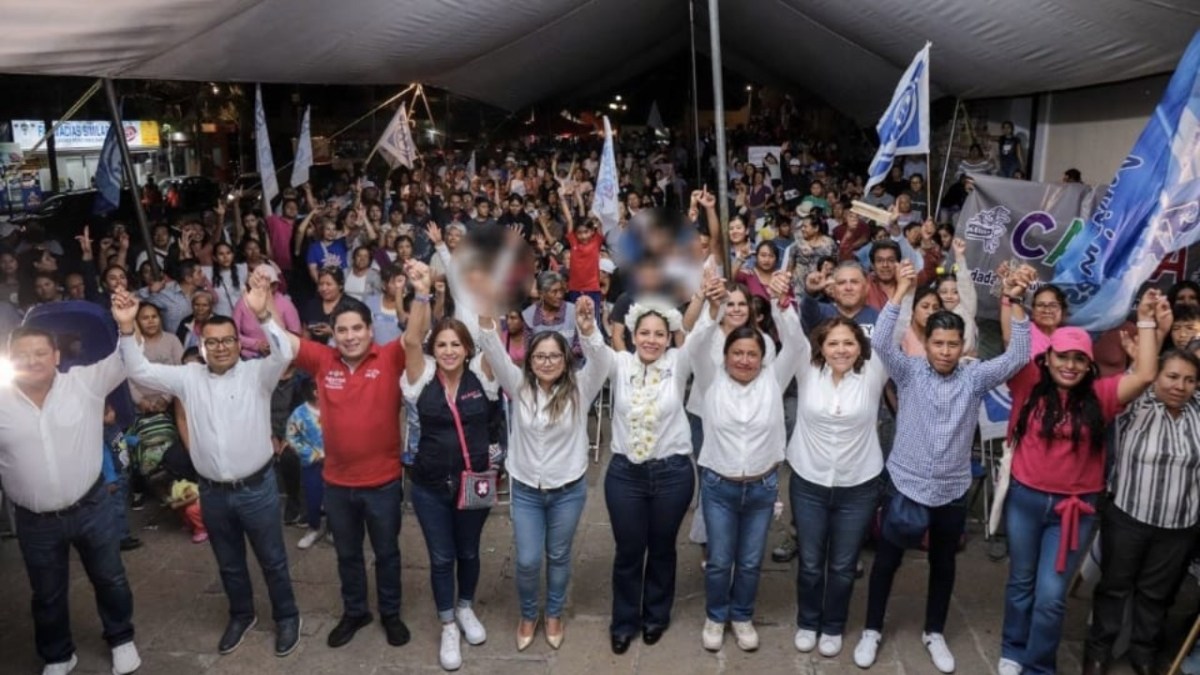 Lupita Cuautle cerró campaña en San Francisco Acatepec | Foto: Especial