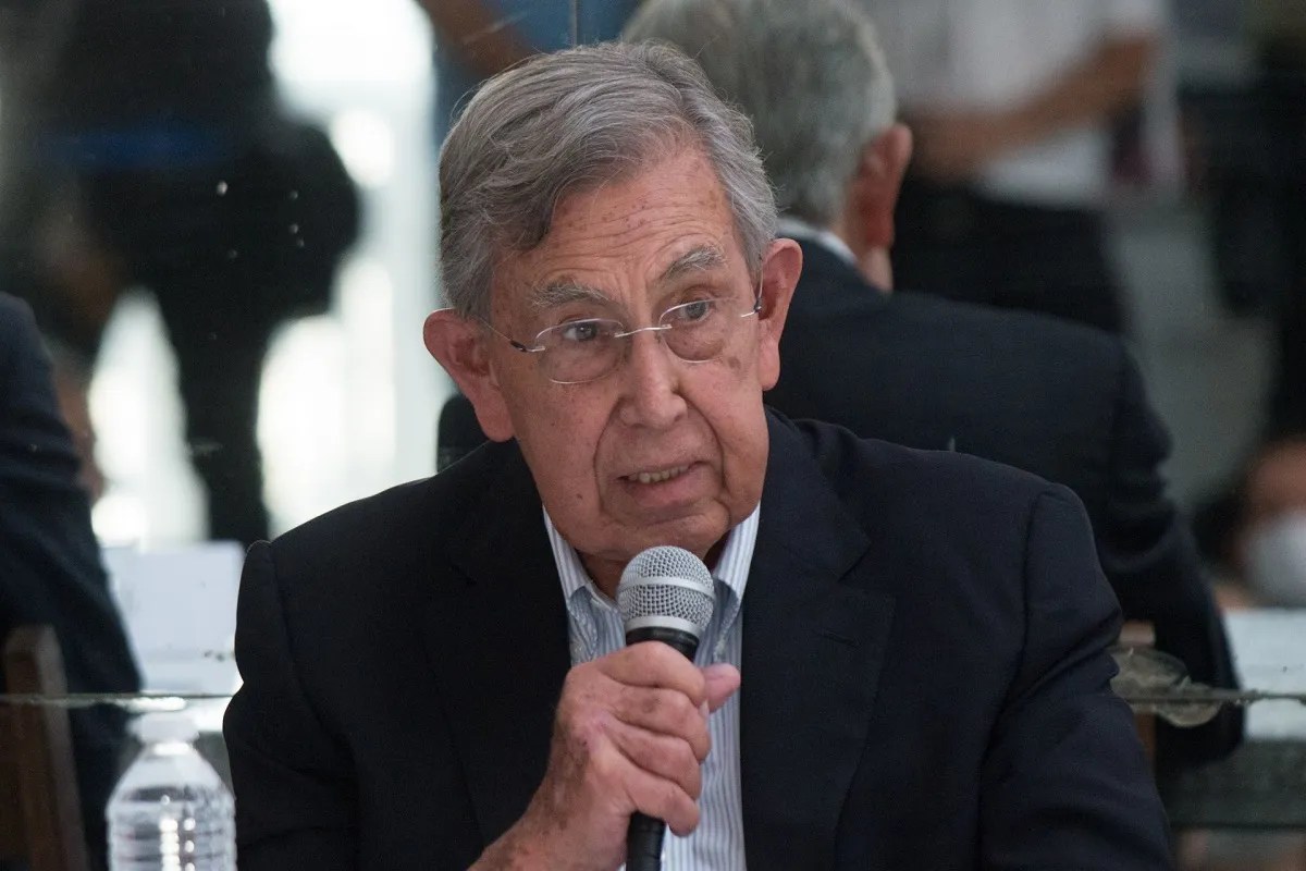 Foto: Archivo. Cuauhtémoc Cárdenas, fundador del PRD, aseguró que la extinción del partido no es tema que le corresponda porque salió en 2014.