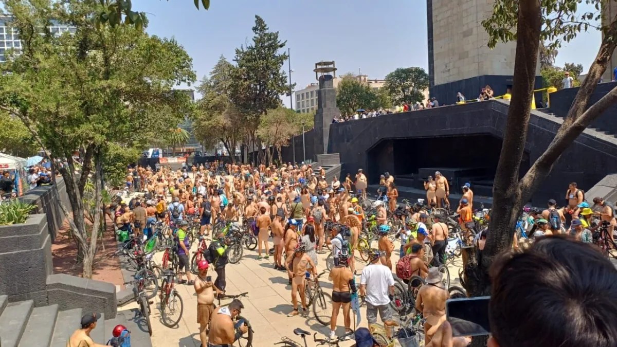 Foto: Redes sociales | Alrededor de 100 personas participaron en la 17° edición de la Rodada al desnudo