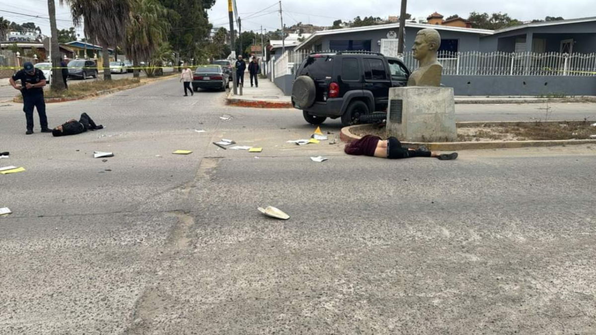 Foto: Especial | En Ensenada, dos hombres fueron detenidos luego de que intentaron robar una urna electoral ubicada en la colonia Moderna.