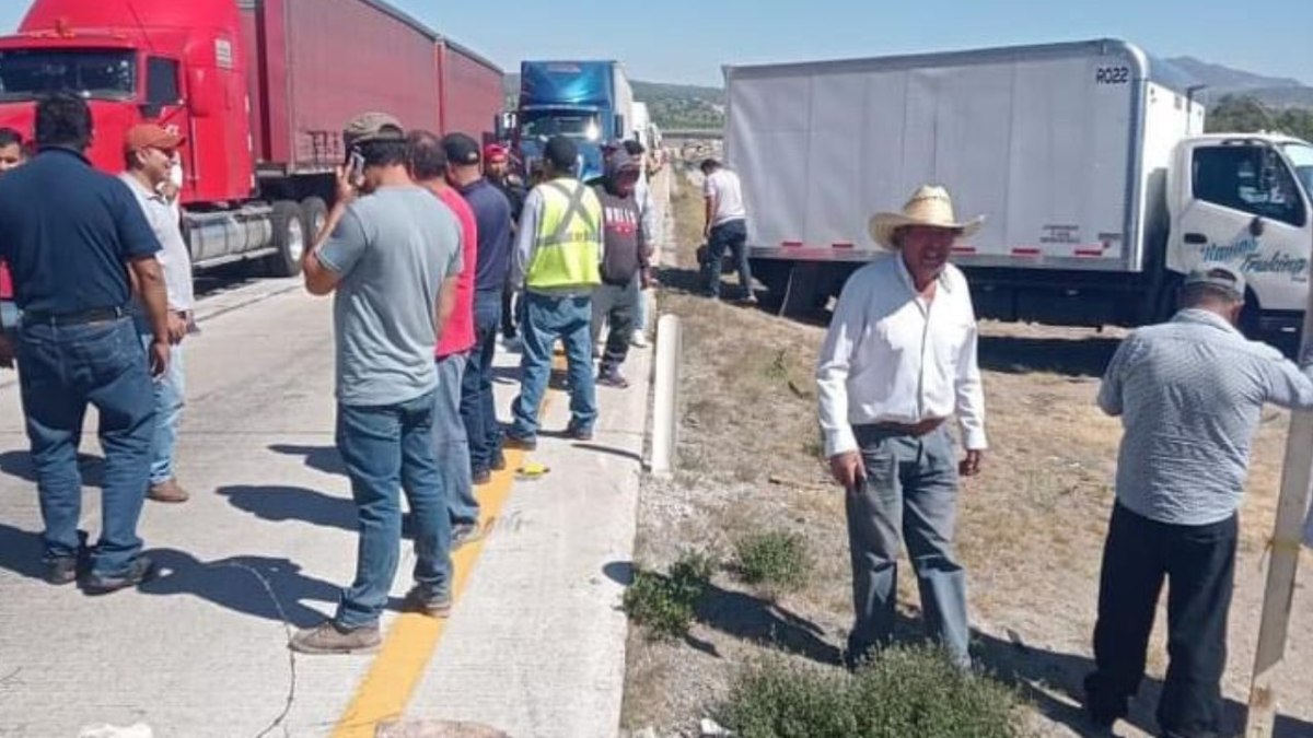 Ya van 24 horas desde que campesinos iniciaron bloqueo en Arco Norte