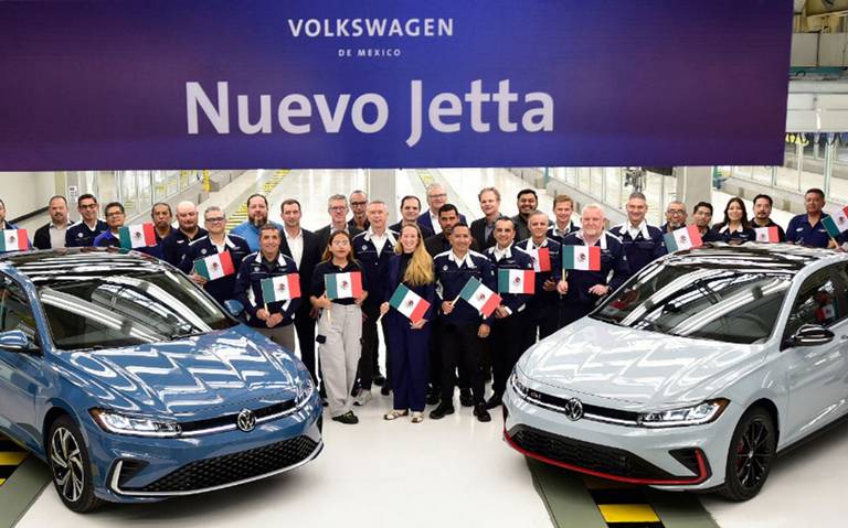 Volkswagen de México ha anunciado el inicio de la producción del Nuevo Jetta en su planta ubicada en Puebla, marcando la continuación de siete generaciones de producción ininterrumpida de este icónico automóvil.