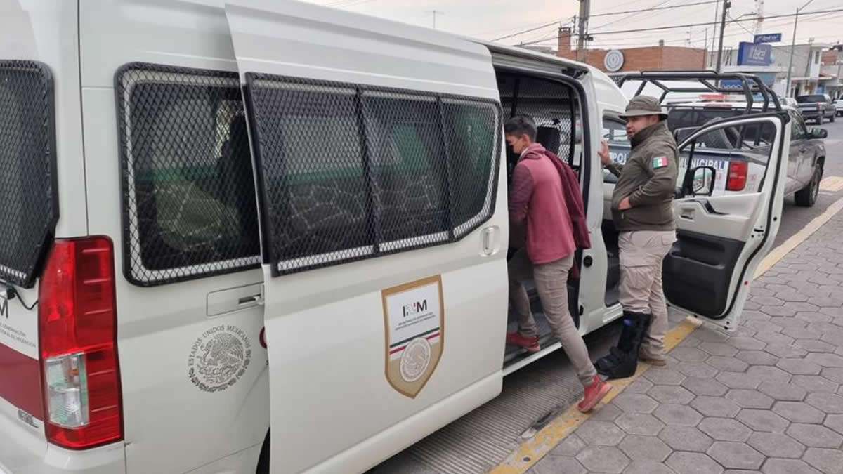 Rescatan a 48 migrantes en Huejotzingo y Rafael Lara Grajales