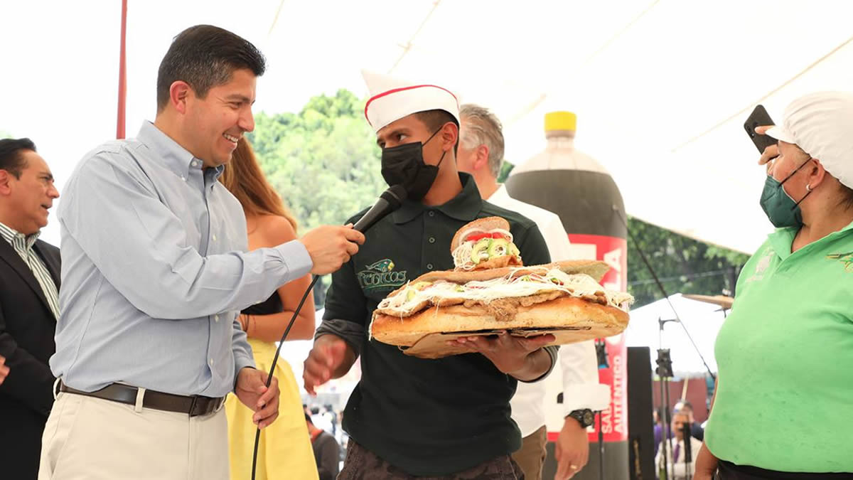 Invita Eduardo Rivera a acudir al Festival de la Cemita
