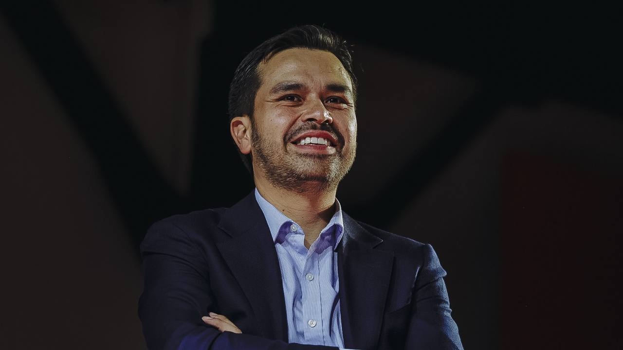 Álvarez Máynez dijo que es el primer candidato presidencial en visitar la entidad y reunirse con mujeres.