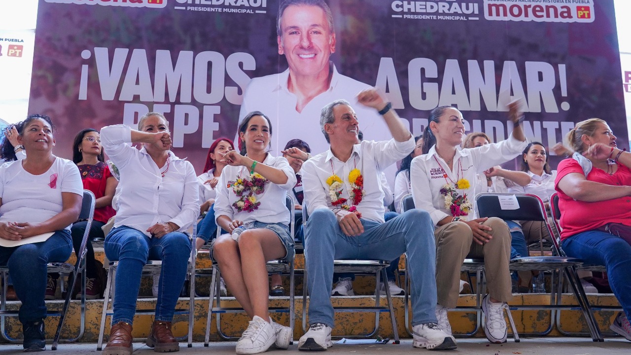 Pepe Chedraui reiteró su compromiso con las y los poblanos de trabajar por las y los poblanos desde el Ayuntamiento para dotar de servicios públicos | Foto: Especial