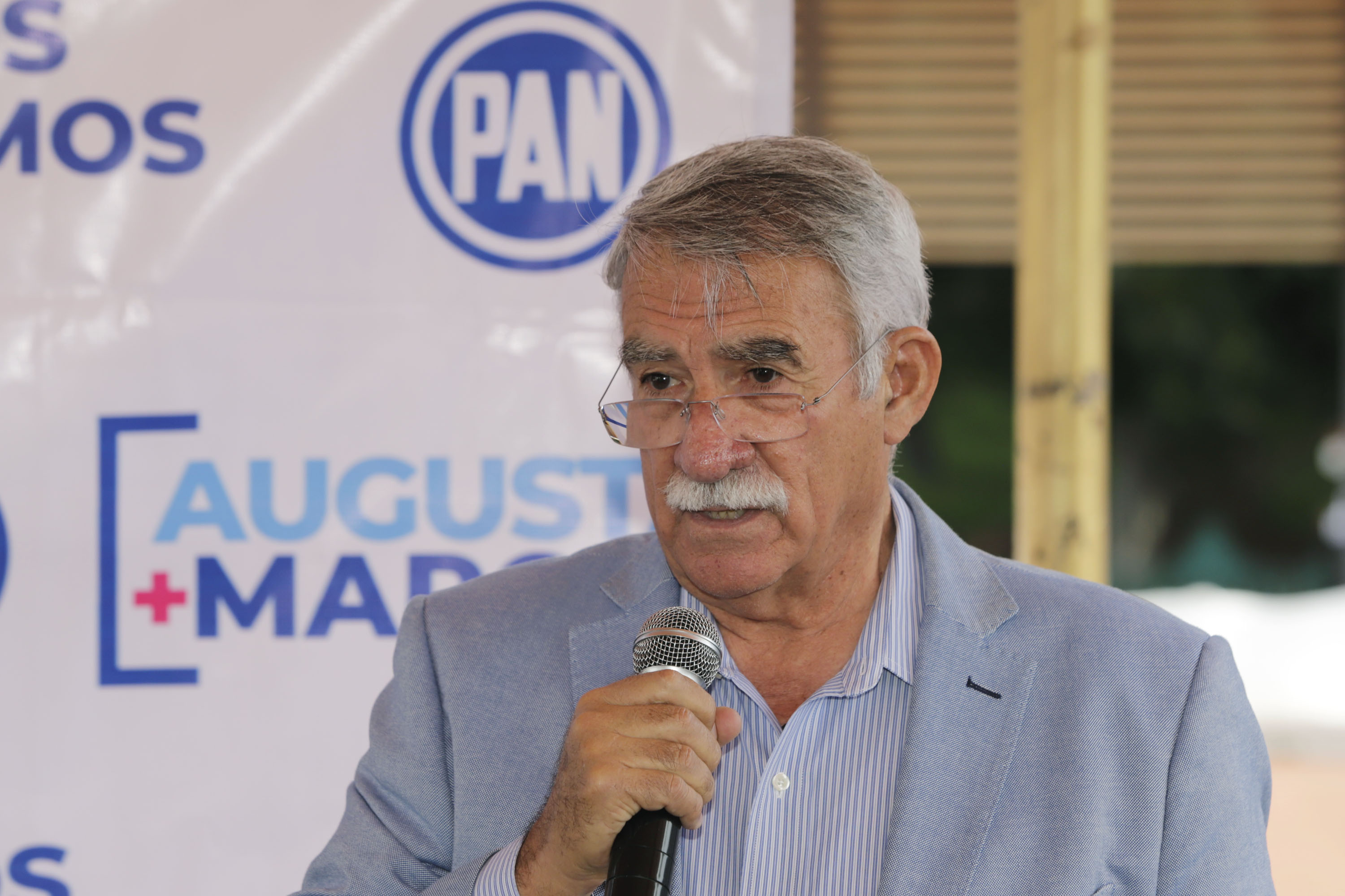 En un giro sorpresivo en el panorama político poblano, Francisco Fraile García ha decidido dar un paso al costado en su larga trayectoria dentro del Partido Acción Nacional (PAN).
