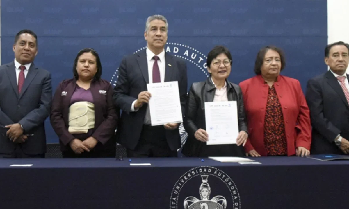 Signan convenio de colaboración BUAP y la USEP
