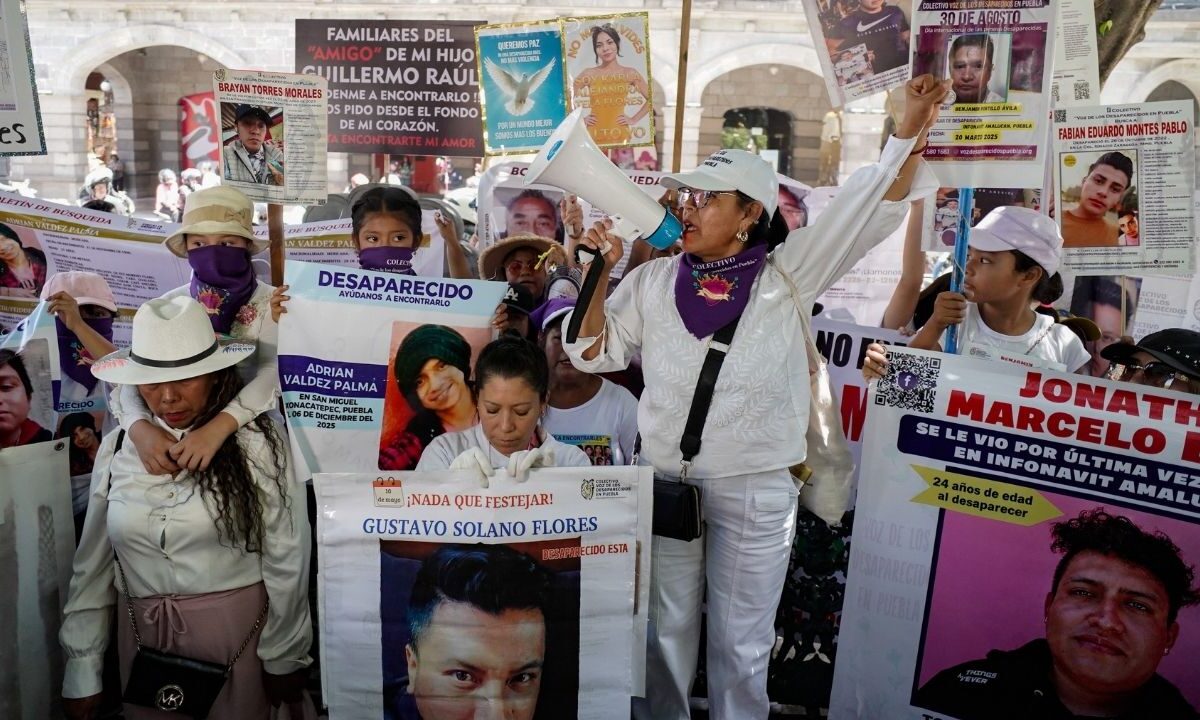 Los allegados de los desaparecidos reprochan que las mesas de diálogo, comisiones y leyes no son suficientes para atender la crisis social.
