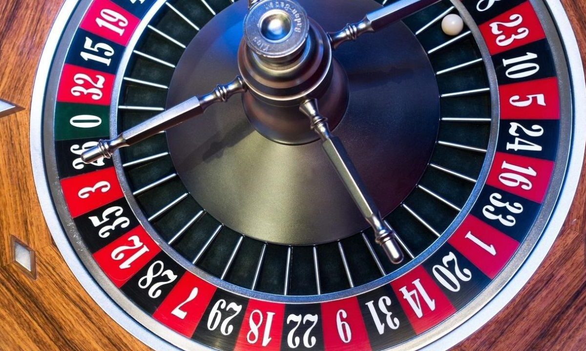La ruleta online reúne diferentes formatos que permiten trasladar la estructura tradicional de la rueda a las plataformas de internet.