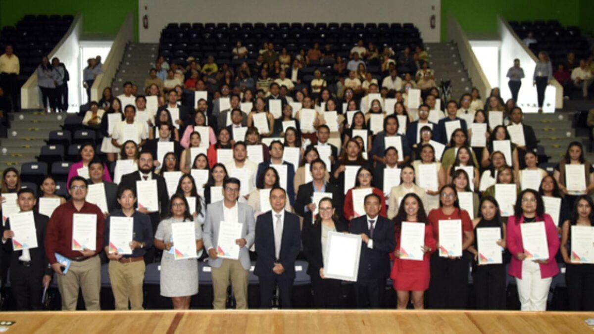José Jaime Vázquez López, vicerrector de Docencia de la BUAP, externó que dichos logros son resultado del trabajo constante.