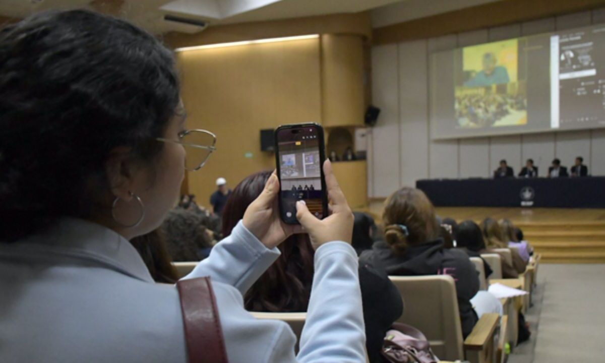 La Facultad de Ciencias Políticas y Sociales de la BUAP realizó conferencias anual 2026 'La nueva geometría del poder: anarquía y esperanza'.