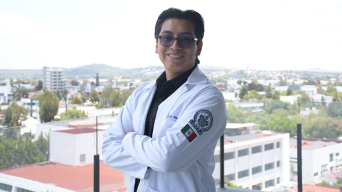 Arturo Asiel Rangel Flores es egresado de la Licenciatura en Químico Farmacobiólogo de la Facultad de Ciencias Químicas de la BUAP.