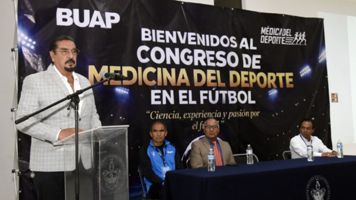 La BUAP lleva a cabo el Primer Congreso Internacional de Medicina Deportiva Aplicada al Fútbol, este 10 y 11 de septiembre.