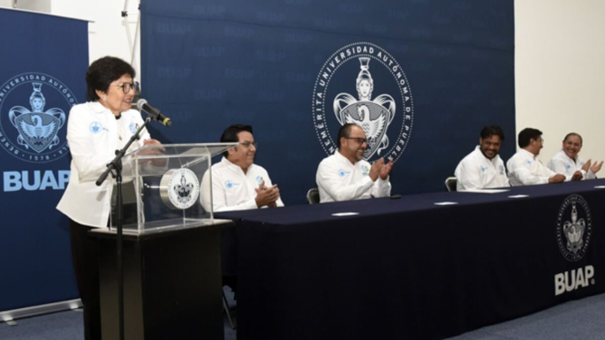 Es una propuesta estratégica orientada a fortalecer el desarrollo profesional y la formación continua del personal universitario de la BUAP.