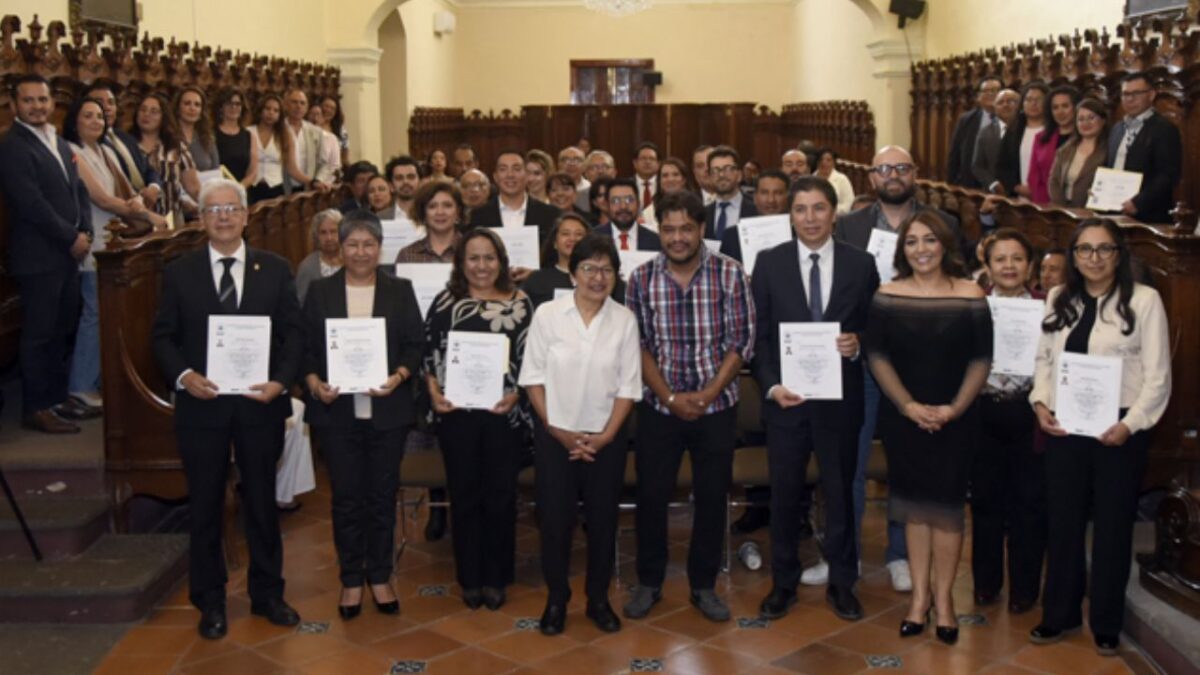 El diplomado de la BUAP culminó con la entrega de 28 reconocimientos por parte de la Rectora Lilia Cedillo Ramírez.