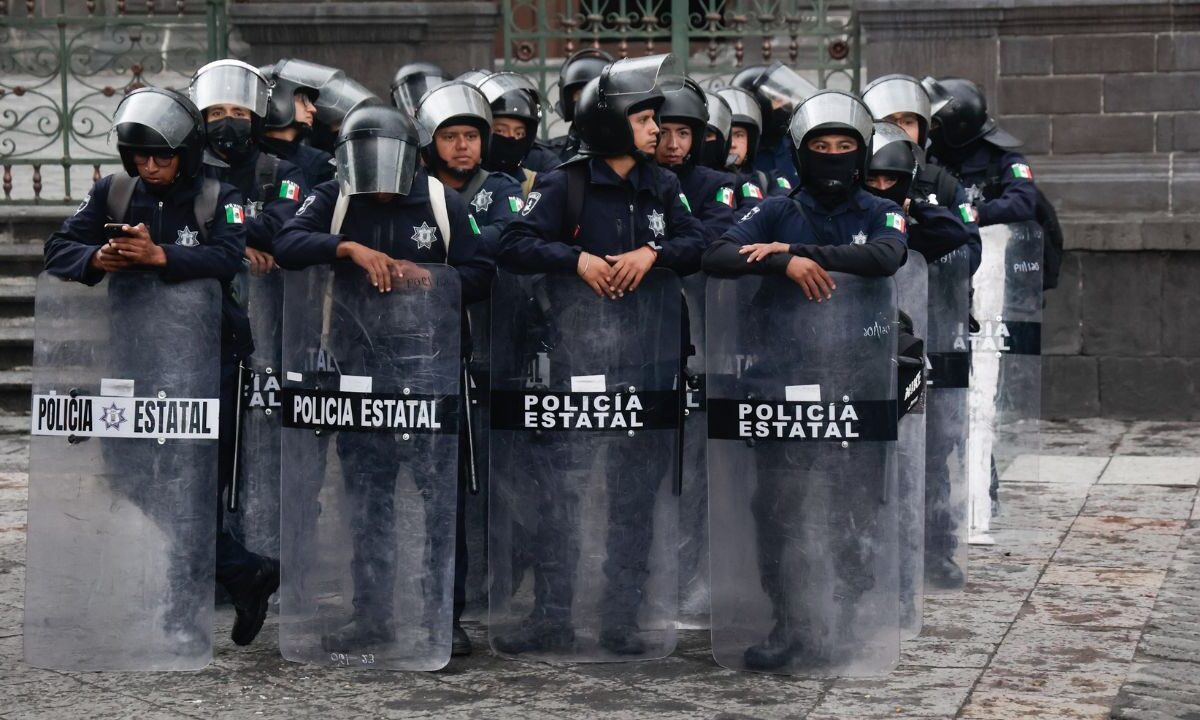 Aunque Puebla mantiene una amplia cobertura en evaluaciones de control de confianza, enfrenta retos en la disponibilidad de elementos.