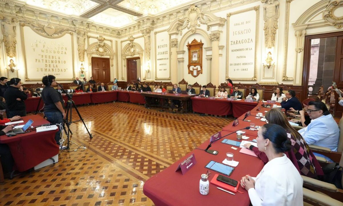 El Cabildo de Puebla aprobó por unanimidad un programa de estímulos fiscales para incentivar el pago anticipado del Impuesto Predial.